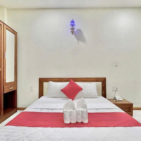 Nhu Y Hotel Thành Pho Ho Chí Minh Esterno foto