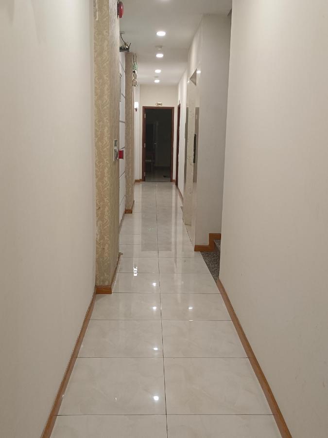 Nhu Y Hotel Thành Pho Ho Chí Minh Esterno foto