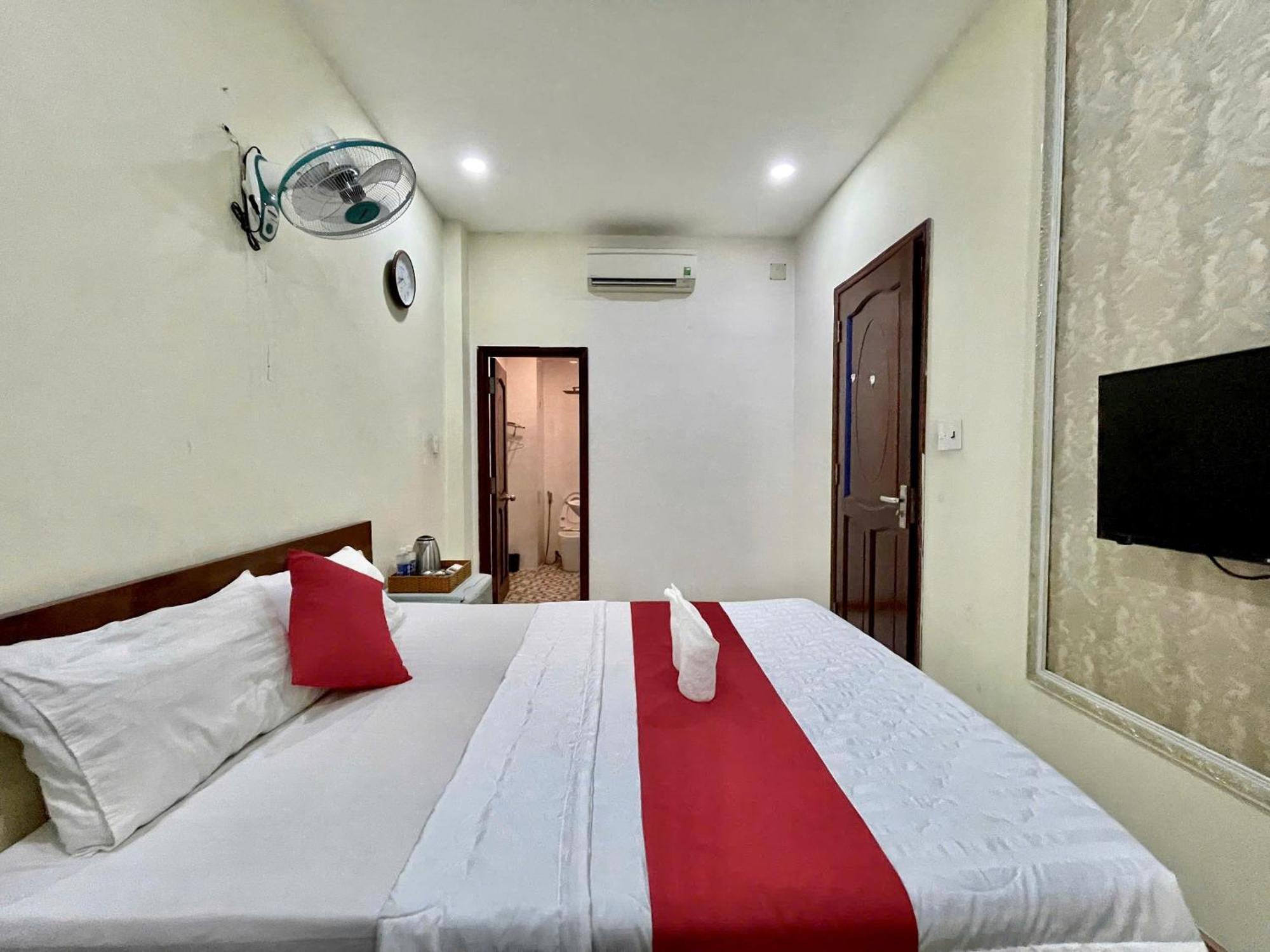 Nhu Y Hotel Thành Pho Ho Chí Minh Esterno foto